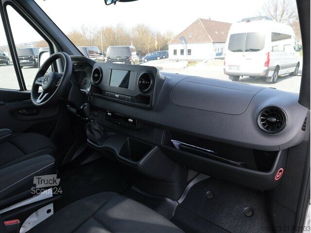 Varebil Mercedes-Benz Sprinter 317 CDI Kombi,Rollstuhllift,8Sitze