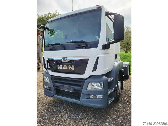 Standardni vlačilec MAN TGS 18.510 BL SZM Tankw.*ADR*RETARDER Euro6D