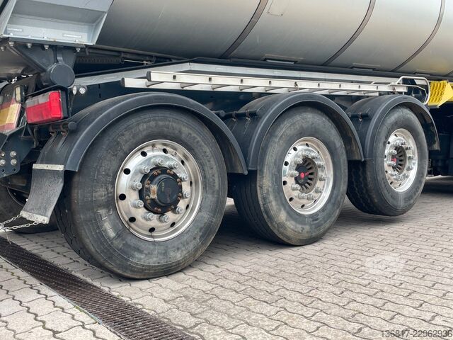 Semirremolque volquete SCHWARZMÜLLER D21K0 Stahl Mulde Thermo 25m³ hydra. Hinterachse