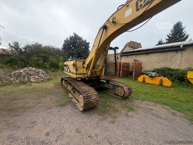 Excavator pe şenile CATERPILLAR 320 L