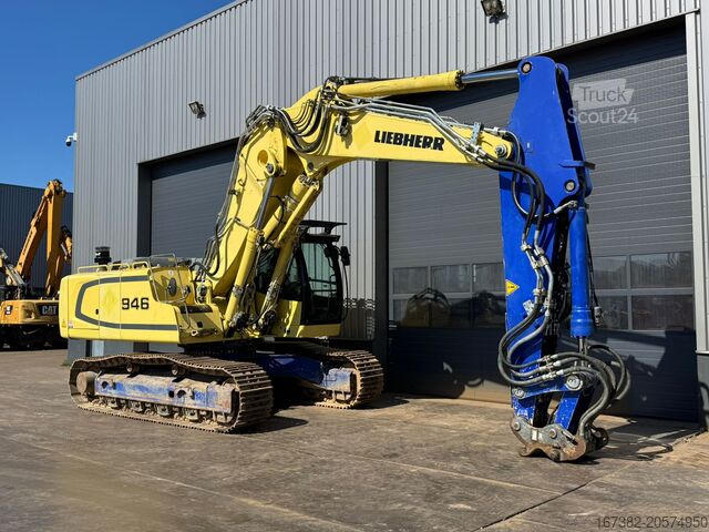 Gravemaskine med larvebånd Liebherr R946 -  triple boom