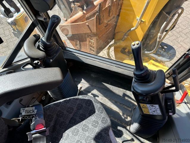 لودر حفار NEW HOLLAND B110C-TC, Telestiel, Div. Löffel, Hydr. S.W.S.