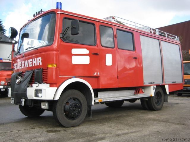 Vatrogasno vozilo MERCEDES-BENZ LP 709 Feuerwehr LF8 Oldtimer Teilbeladung *TÜV*