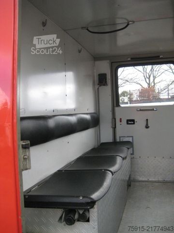 Vatrogasno vozilo MERCEDES-BENZ LP 709 Feuerwehr LF8 Oldtimer Teilbeladung *TÜV*