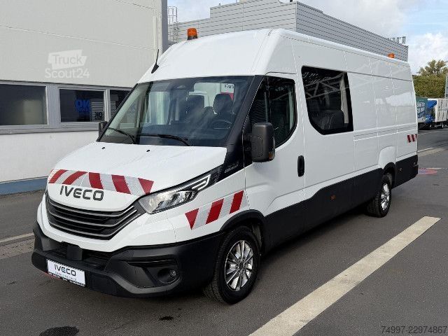 Panelová dodávka IVECO 35S16A8CRV 6-Sitzer / LED / AHK / NAVI / ACC