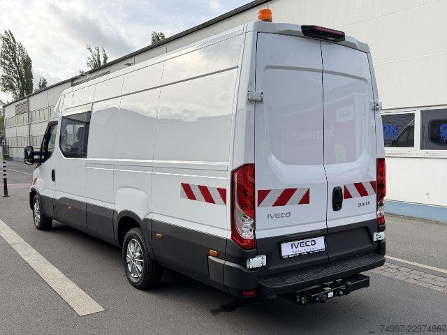 Panelová dodávka IVECO 35S16A8CRV 6-Sitzer / LED / AHK / NAVI / ACC