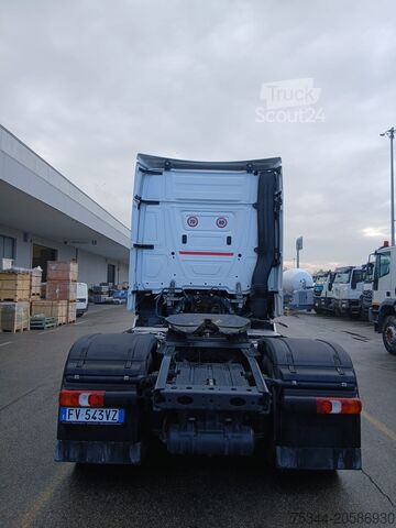 Trattore stradale standard Mercedes-Benz Actros 18.48