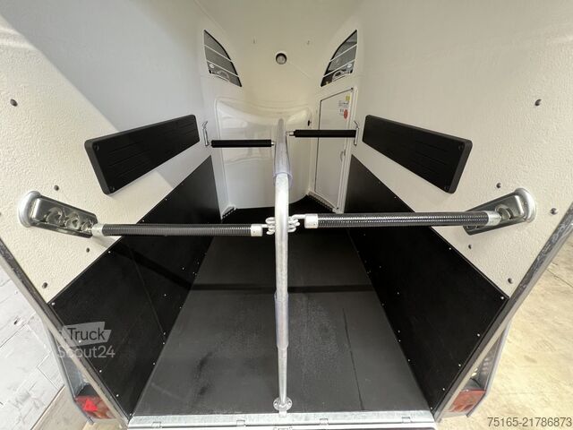 مقطورة نقل الخيول Böckmann Comfort Neu Pferdeanhänger