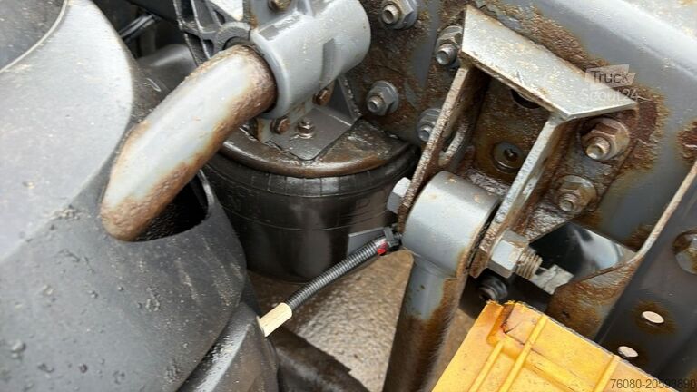 Tracteur standard DAF XF 105.460 (BOITE MANUELLE / MANUAL GEARBOX)