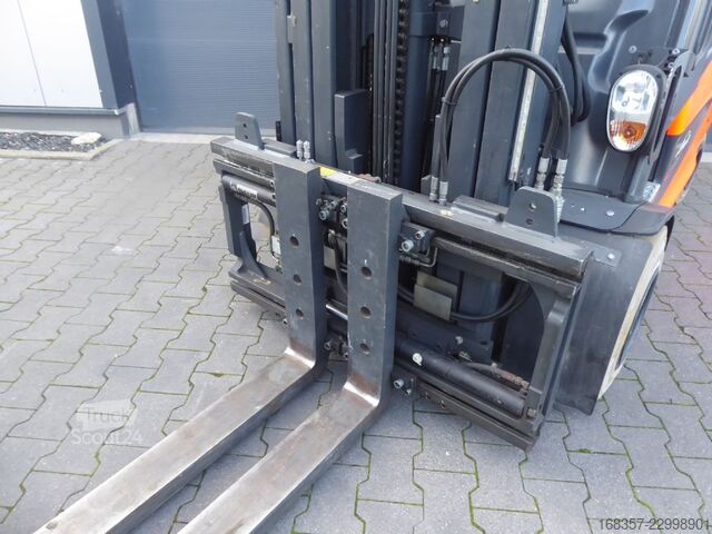 Priekšējās iekrāvēja autoiekrāvējs Linde E35HL-01