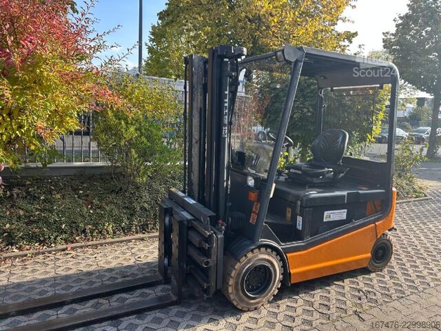 Priekšējās iekrāvēja autoiekrāvējs Still R 60-30