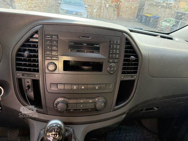 Skříňová dodávka Mercedes-Benz Vito Kastenwagen Standheizung Klima Temp