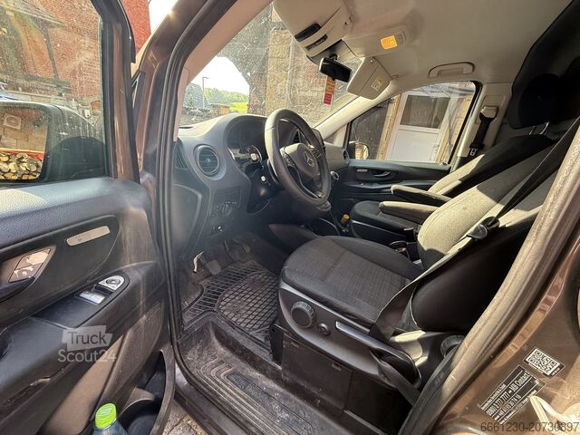 Skříňová dodávka Mercedes-Benz Vito Kastenwagen Standheizung Klima Temp