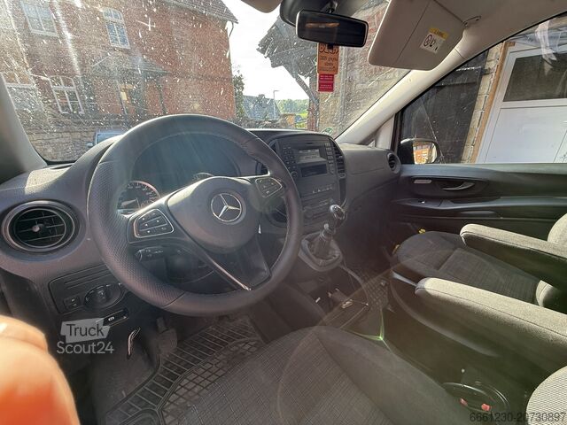 Skříňová dodávka Mercedes-Benz Vito Kastenwagen Standheizung Klima Temp