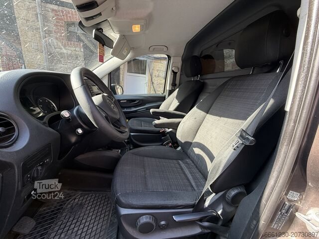 Skříňová dodávka Mercedes-Benz Vito Kastenwagen Standheizung Klima Temp