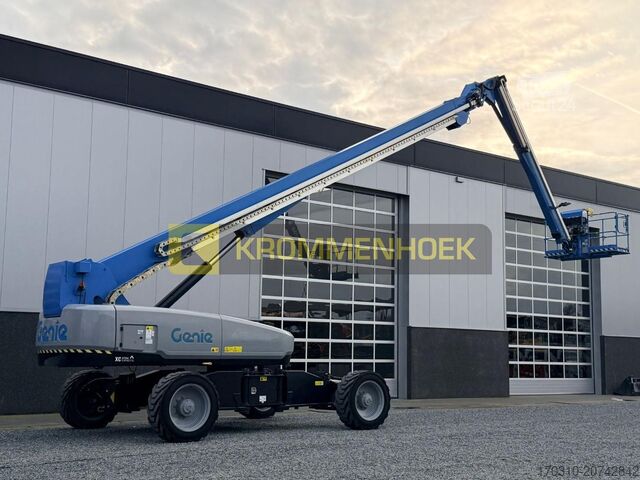 Teleskopska platforma Genie SX 135 XC