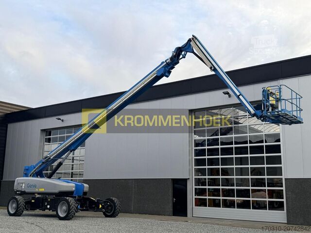 Teleskopska platforma Genie SX 135 XC