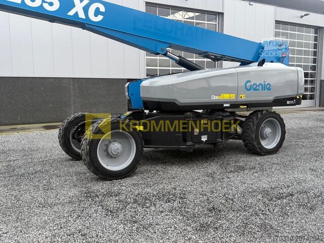 Teleskopska platforma Genie SX 135 XC