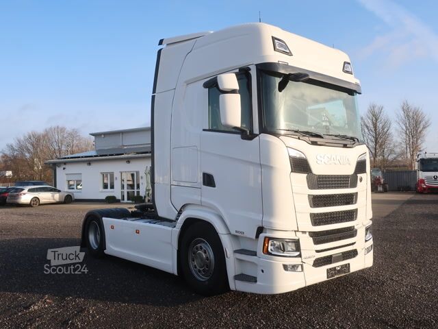 Standardowy ciągnik siodłowy Scania S 450 NGS LED Retrarder Standklima Navi Volluft