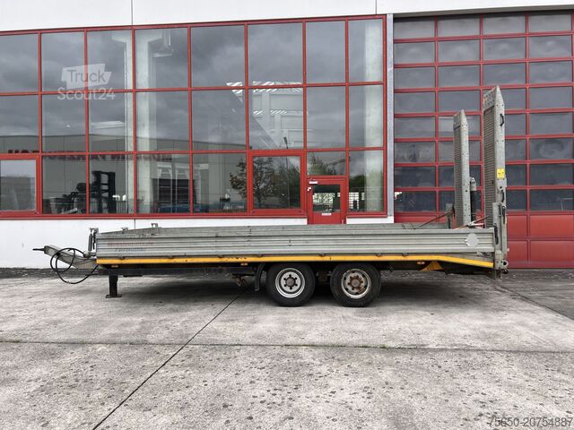 Naczepa niskopodwoziowa Möslein TTS 13 Schwebheim  13 t Tandemtieflader