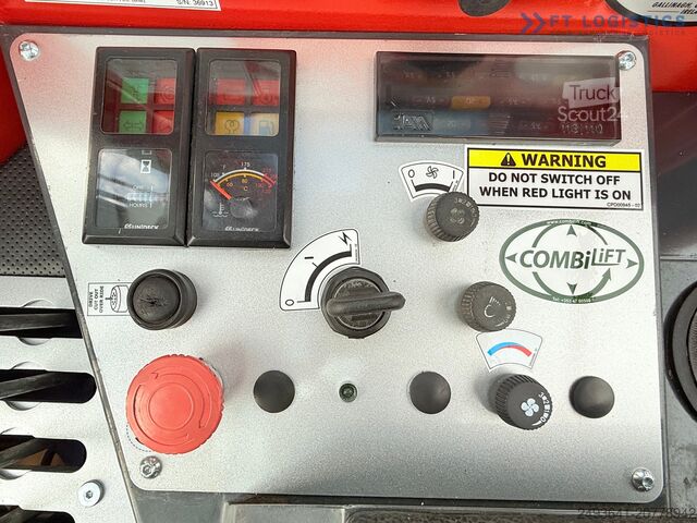 Chariot élévateur à 4 voies Combilift C4000 / TRIPLEX / 9300MM / GAS / TOP1