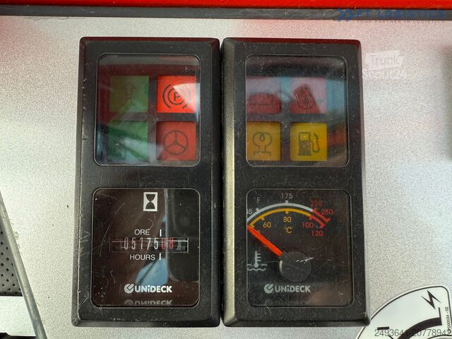 Chariot élévateur à 4 voies Combilift C4000 / TRIPLEX / 9300MM / GAS / TOP1