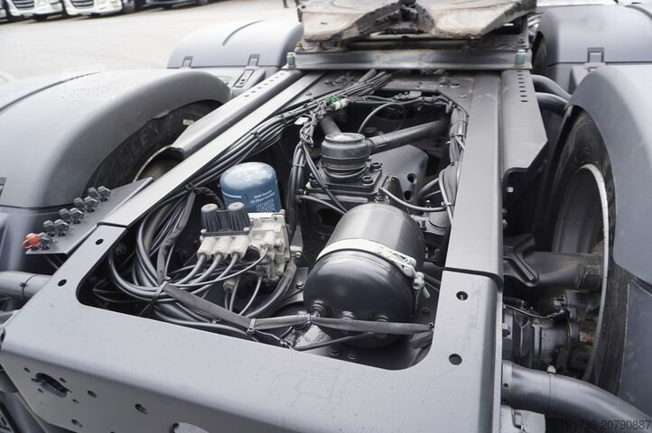 Traktora vienība MAN TGX 28.510 6×2 / Sleeper cab