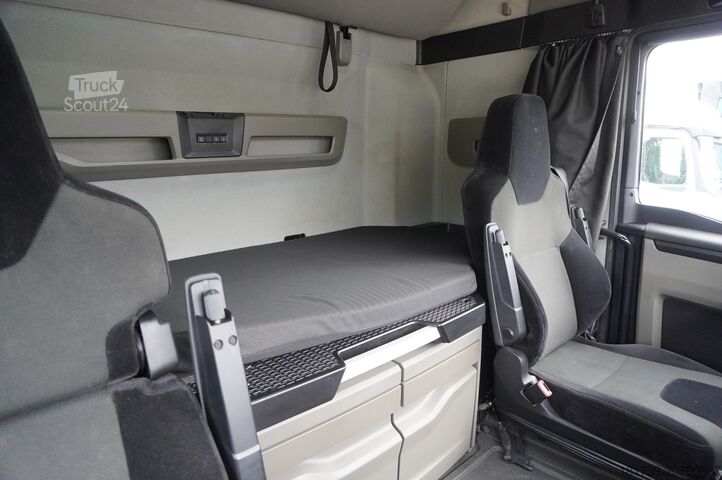 Traktora vienība MAN TGX 28.510 6×2 / Sleeper cab