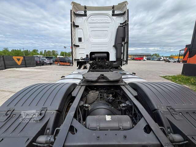 Tracteur standard Ford F-MAX L  COMFORT PLUS / SERVICE HISTORY AVAILABLE!