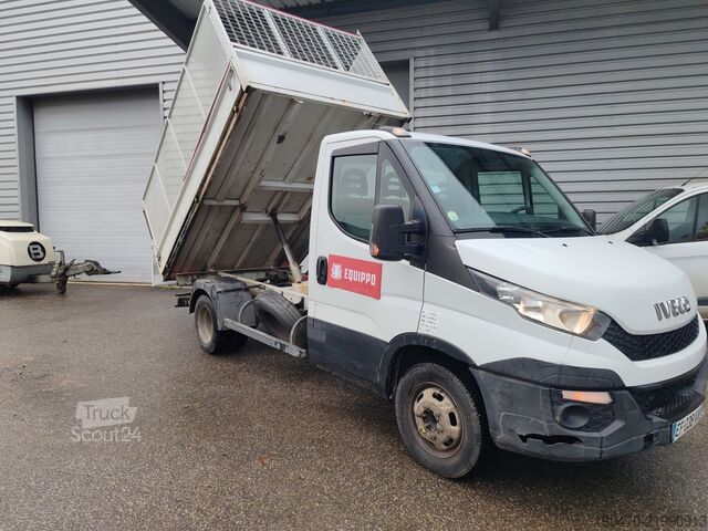 Véhicule utilitaire - benne Iveco 35C13
