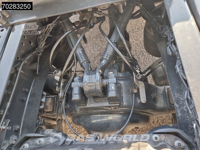 Standard-SZM Iveco S-Way 490 4X2 DAMAGED! chassis bent 2x Tanks LE...