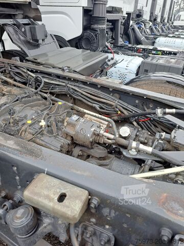 Spezial-LKW IVECO AD410T50