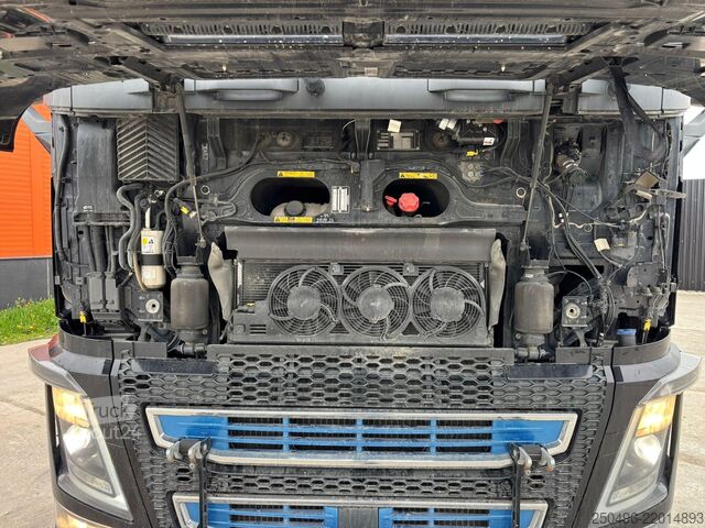Стандартный трактор Volvo FH 16 650 6x2 GCW 70 ton / GLOBE XL / RETARDER