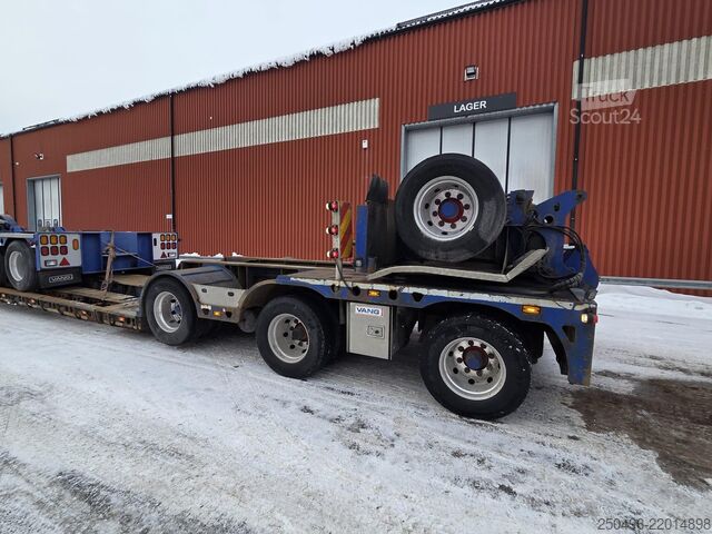 Стандартный трактор Volvo FH 16 750 8x4+2 GCW 180 ton / DOLLY / RETARDER ...
