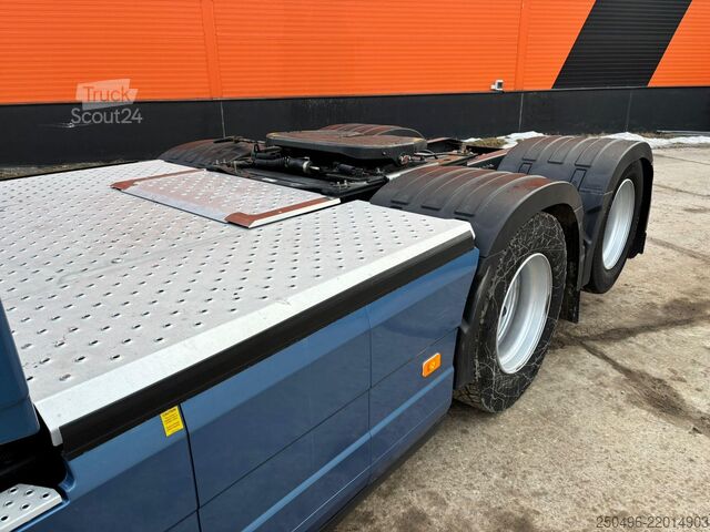 Стандартный трактор Volvo FH 500 6x2 GLOBE XL / RETARDER / DOUBLE BOGIE