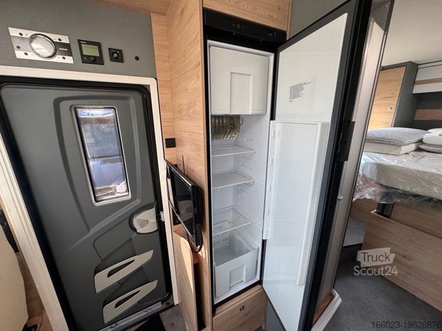 Ημιενσωματωμένο αυτοκινούμενο τροχόσπιτο DETHLEFFS Just Camp Active T 7052 DBL