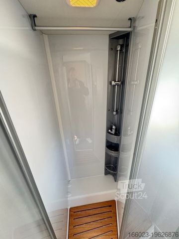 Ημιενσωματωμένο αυτοκινούμενο τροχόσπιτο DETHLEFFS Just Camp Active T 7052 DBL