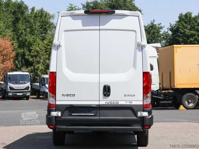 Furgon blaszak Iveco Daily 35S16H3.0A8VY