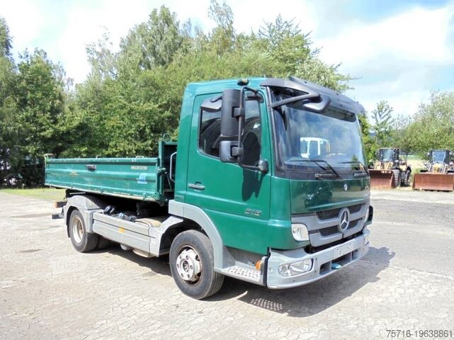 3-sānu pašizgāzējs Mercedes-Benz Atego 818 K