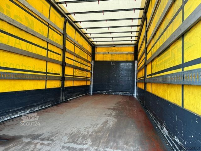 Camion cu platformă și prelată MAN 15.250 Nur Aufbau