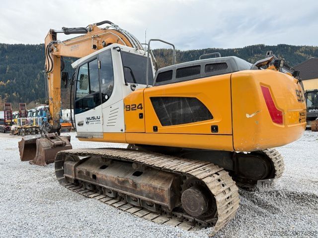 Chain excavator LIEBHERR R 924 LC Schnellwechsler BMT SW2 2x Löffeln