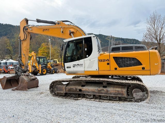 Chain excavator LIEBHERR R 924 LC Schnellwechsler BMT SW2 2x Löffeln