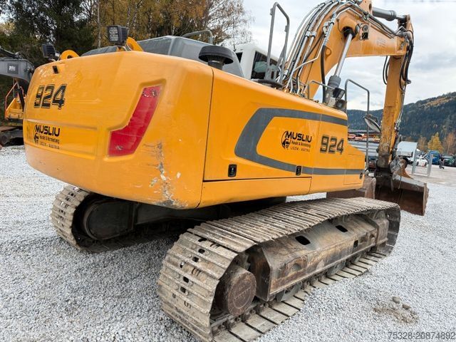 Chain excavator LIEBHERR R 924 LC Schnellwechsler BMT SW2 2x Löffeln