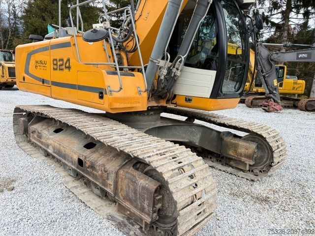 Chain excavator LIEBHERR R 924 LC Schnellwechsler BMT SW2 2x Löffeln