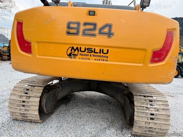 Chain excavator LIEBHERR R 924 LC Schnellwechsler BMT SW2 2x Löffeln