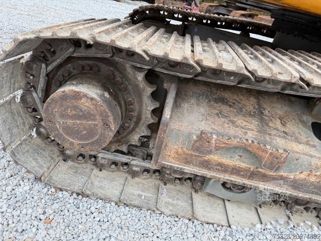 Chain excavator LIEBHERR R 924 LC Schnellwechsler BMT SW2 2x Löffeln