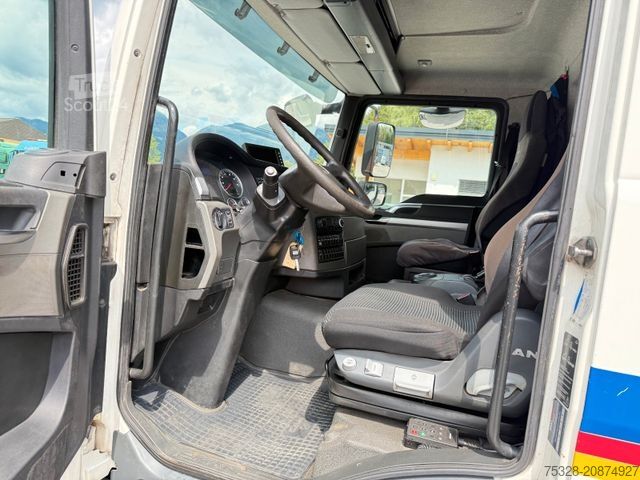 Autocarro con cassone fisso MAN TGM 15.250 ADR Pritsche Ladebordwand