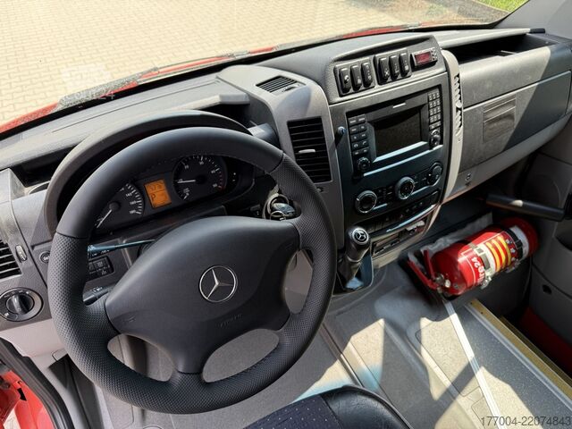 Minibusz Mercedes-Benz Sprinter 516