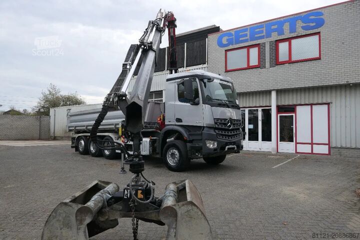 Mercedes-Benz Arocs 3643 | 8X4 Tridem | 3 Side Tipper | Fassi...