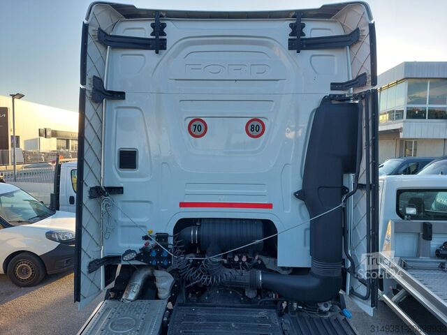 Trattore stradale standard Ford F-max